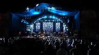 Zina Daoudia Tal Ryabk زينة الداودية تغني لعملاق الراي المرحوم حسني طال غيابك اغزالي 