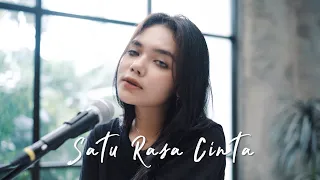 Download SATU RASA CINTA ( Ipank Yuniar feat. Azizah Arabie ) MP3