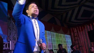 منحرمش العمر منك   الفنان وليد الحكيم وابو تريكة المزيكا خربين الدنيا فى الفرح دندنها