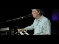 Steve Winwood - Roll With It (Live Performance 2020)
