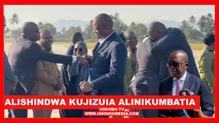 MAVUNDE ASIMULIA JINSI MAKAMU WA RAIS NDEJEMBI ALIVYO MVUTA NA KUMKUMBATIA "ALISHINDWA KUJIZUIA"