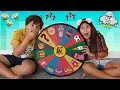 Download Lagu MARIA CLARA E JP BRINCANDO COM A ROLETA MÁGICA / Kids playing at Magic wheel