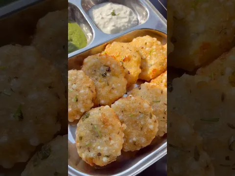 नवरात्रि में बनाये साबूदाना के स्वादिष्ट वड़े ✨ #vada #tikki #shorts