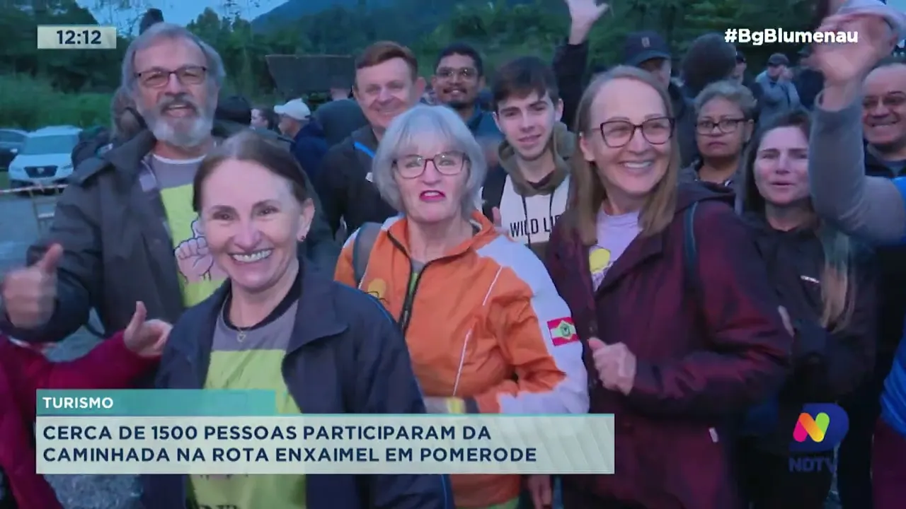 Mais de 1200 pessoas participaram da Caminhada Noturna da Rota do Enxaimel em Pomerode