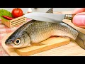Download Lagu Vissen vangen in de natuur en koken 😱 Heerlijk receptidee voor miniatuur gegrilde vis met pittige...