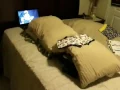 Interesting set up method for Guys on how to hump a bulging pillow