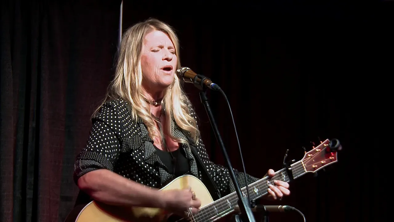 Julie Lee - 2019 DURANGO Songwriters Expo Ventura
