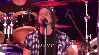 Download Pearl Jam - Better Man (Live in Hyde Park 2010) MP3