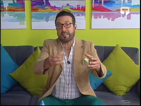 Mujer lanzó su dinero a una tienda para evitar robo