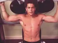 AUSTIN MAHONE - SHIRTLESS