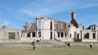 EXPLORING ISLAND RUINS