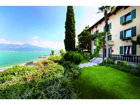 Download MP3 TORRI DEL BENACO I Historic lakefront villa I Lake Garda Real Estate