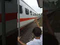 Download Lagu Awas...!!!Jangan Terlalu Dekat Rel Kereta Api #kereta #keretaapi #longtrain #sepur #trains
