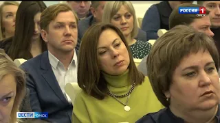 Александр Бурков провел большую пресс-конференцию для журналистов омских СМИ