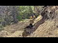 Download Lagu How a Deere 670 Grader Repaired Giant Cracks in a 5-Year-Old Road #grader #johndeere