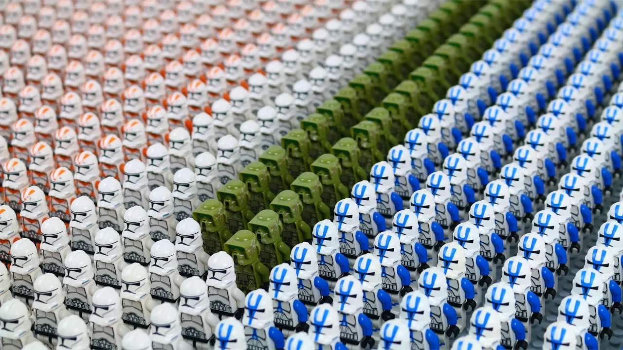 1. LIKE this video! 2. COMMENT your 3 favorite minifigures that I open in this video! That's it! Com. 