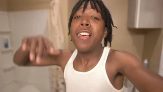 TALKING DIRTY ON THE PHONE IN FRONT OF MY MOM MUST WATCH