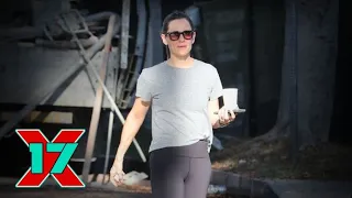 Jennifer Garner Squeezes in Afternoon Walk After Morning Errands