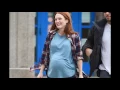 Julianne Moore Shows off Her Pregnant Belly