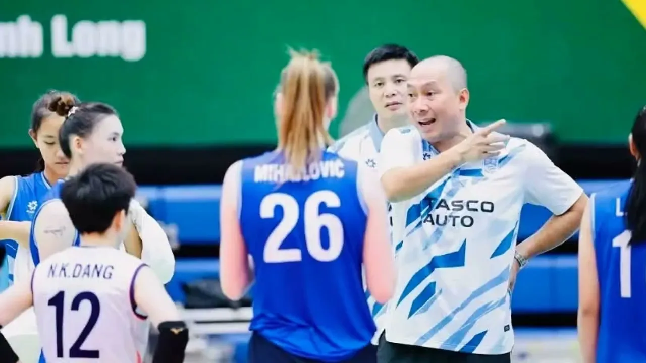โค้ชเหงียนหงายท้อง เจอเสือเฒ่าลูบคม พาสาวทหารทุบ คว้าแชมป์วอลเลย์บอลลีกเวียดนาม