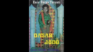 Download Euis Encas Taryati \u0026 Sunda Wati Group - Kembang Gadung MP3