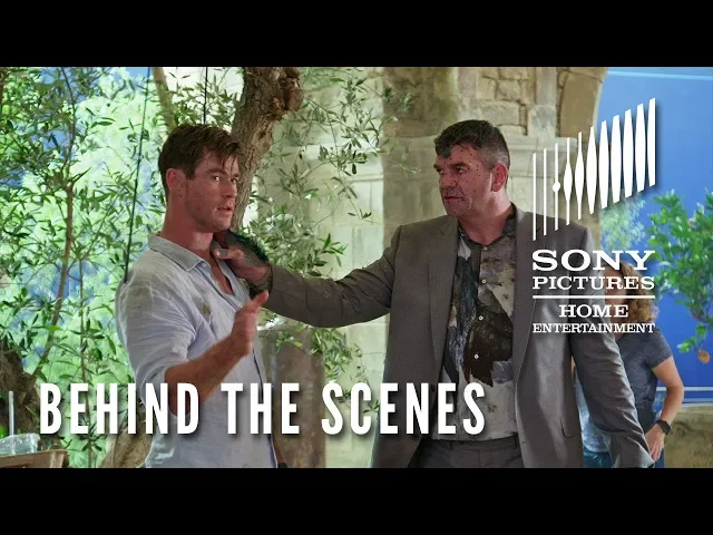 Men in Black: International -  Behind the Scenes Clip -  Chris Hemsworth's Physical Comedy