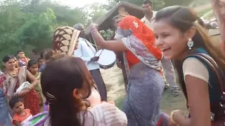 desi dj dance madai me garai desi shadi dance 
