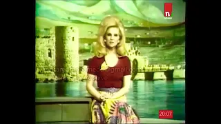 صباح   قالولي الحب بينباع دندنها