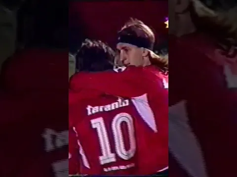 Hoy hace 21 años del doblete del Kun a Argentinos con Independiente