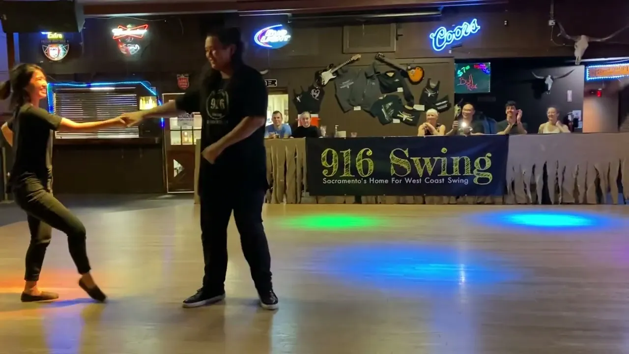 Kono & Kathleen Sun @ 916 Swing (11/8/22)