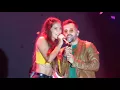 AMANTES - Greeicy ft. Mike Bahía (En Vivo) Lima - Perú 18.02.18