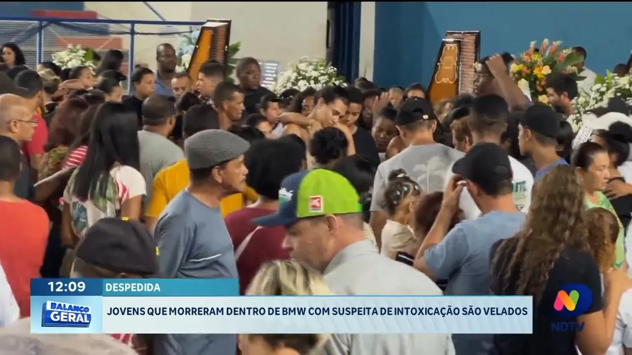 Jovens que morreram dentro de BMW com suspeita de intoxicação são velados em Minas Gerais