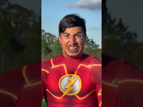 Para de me imitar: FLASH vs HOMEM-ARANHA