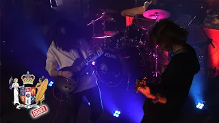caught my eye strangely arousing live at raglan roast live