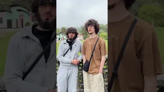 طويل الشوق يبقى في اغتراب ومن يأمنك يا دنيا 