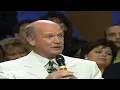 Bill Gloria Gaither - My God Is Real Live ft John Starnes
