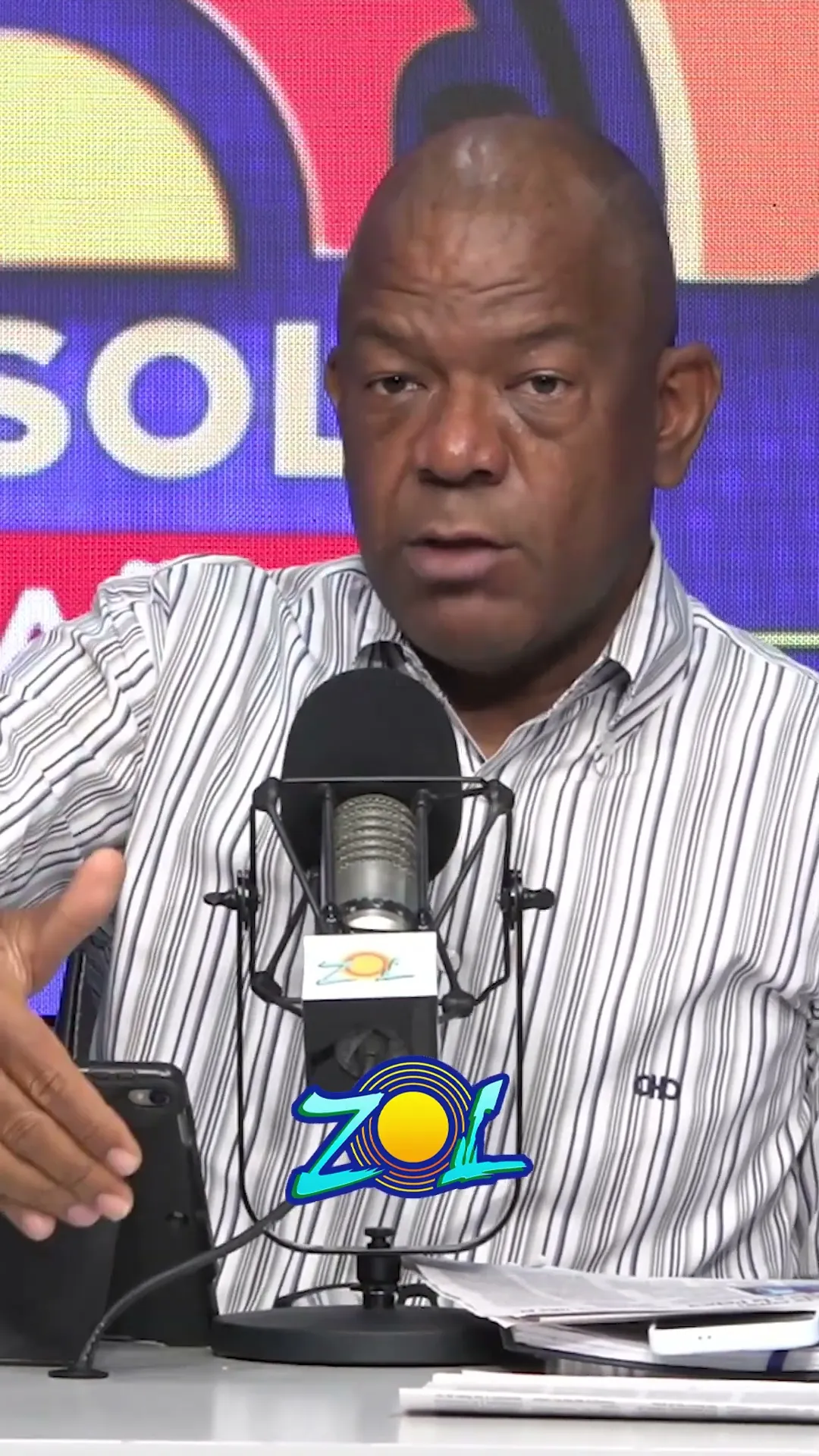 DOCUMENTAN CORRUPCIÓN EN EDUCACIÓN CON APOYO DEL EX MINISTRO