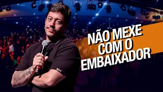 RENATO ALBANI - Os franceses conhecem a Deolane!