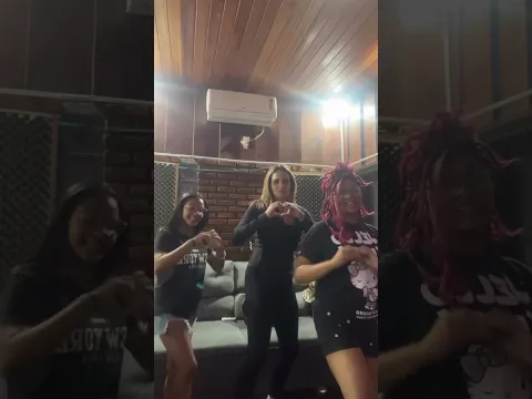 O ritmo da famΓlia ficou todo com elas, ππΊ #viral #shorts #youtubeshorts #dance