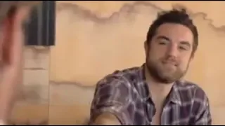 الأشياء ليست كما تبدو وكذالك الأشخاص    لا تحكم على أحد دون أن تعرفه دندنها