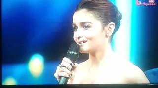 عليا بهات تعترف بحبها ل رانبير لأول مرة 