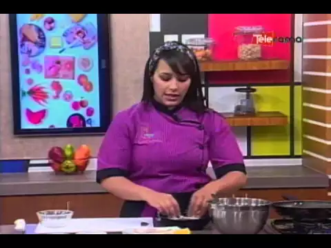 Deditos de pollo con salsa de maní