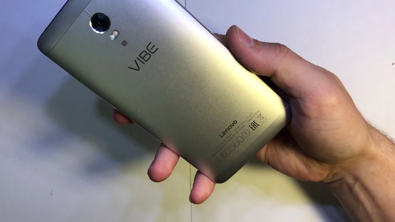 Unboxing dari Lenovo Vibe P1 Harga retail: Rp 3.999.000 Subscribe & like: bit.ly/yesamgadget Follow . 