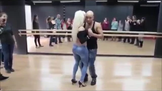 رقص رائع علي اغاني الرأي 