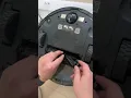 How to install the main brush of a vacuum cleaner robot