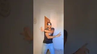 دول كابسين بجرارات وانا سكنتي حاميه شوت احمد الحوت                                  دندنها