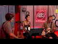 LIVE - Olivia Dean interprète "Knock me off my feet" dans #LeDriveRTL2 (17/06/25)