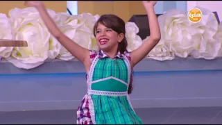 اطفال المدارس يقومون بأستعراضات للفنانة شويكار الجزء الثاني   شارع شريف دندنها