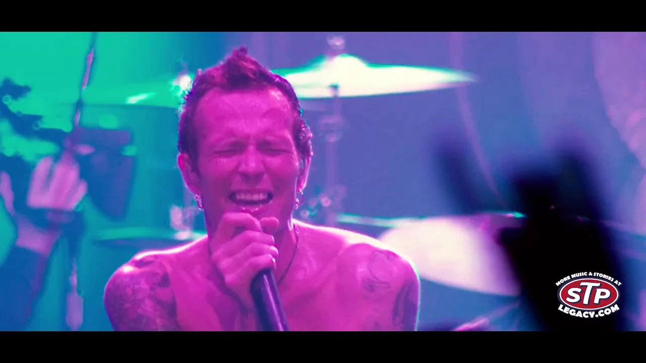 ILLEGAL I SONG -SCOTT VOCALS - (2010 LIVE IN HOUSTON) VELVET REVOLVER BEST HITS