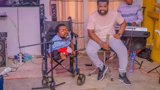 yesu wa ngai ya mikolo nioso opesaka ngai kimia na motema fr emmanuel musongo ft ronick lukombo live